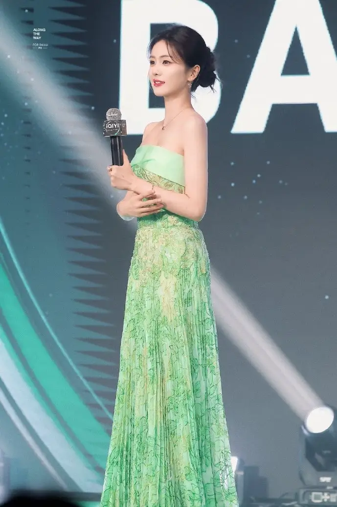 警方查获外挂工作室